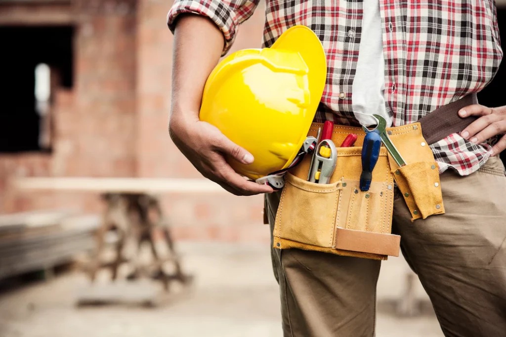 Finance for tradies page - construction-worker_